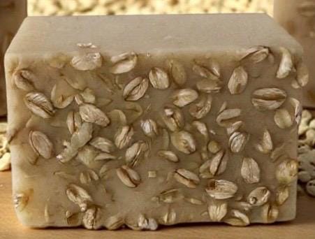 Handmade Whole Oats & Manuka Honey Soap | Cocco Rose