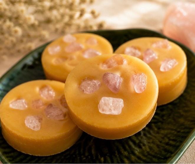 Rose Quartz Crystal Beeswax Melts |Calming Essential Oil | Self Care Gifts | Handmade in Australia | Pack of 4